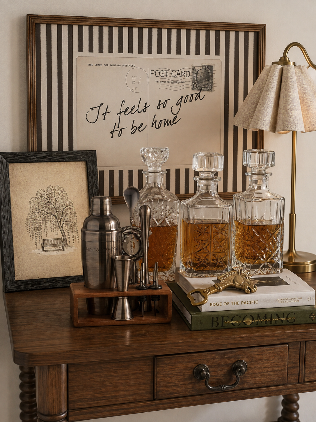 Room No. 05 Cozy Home Bar